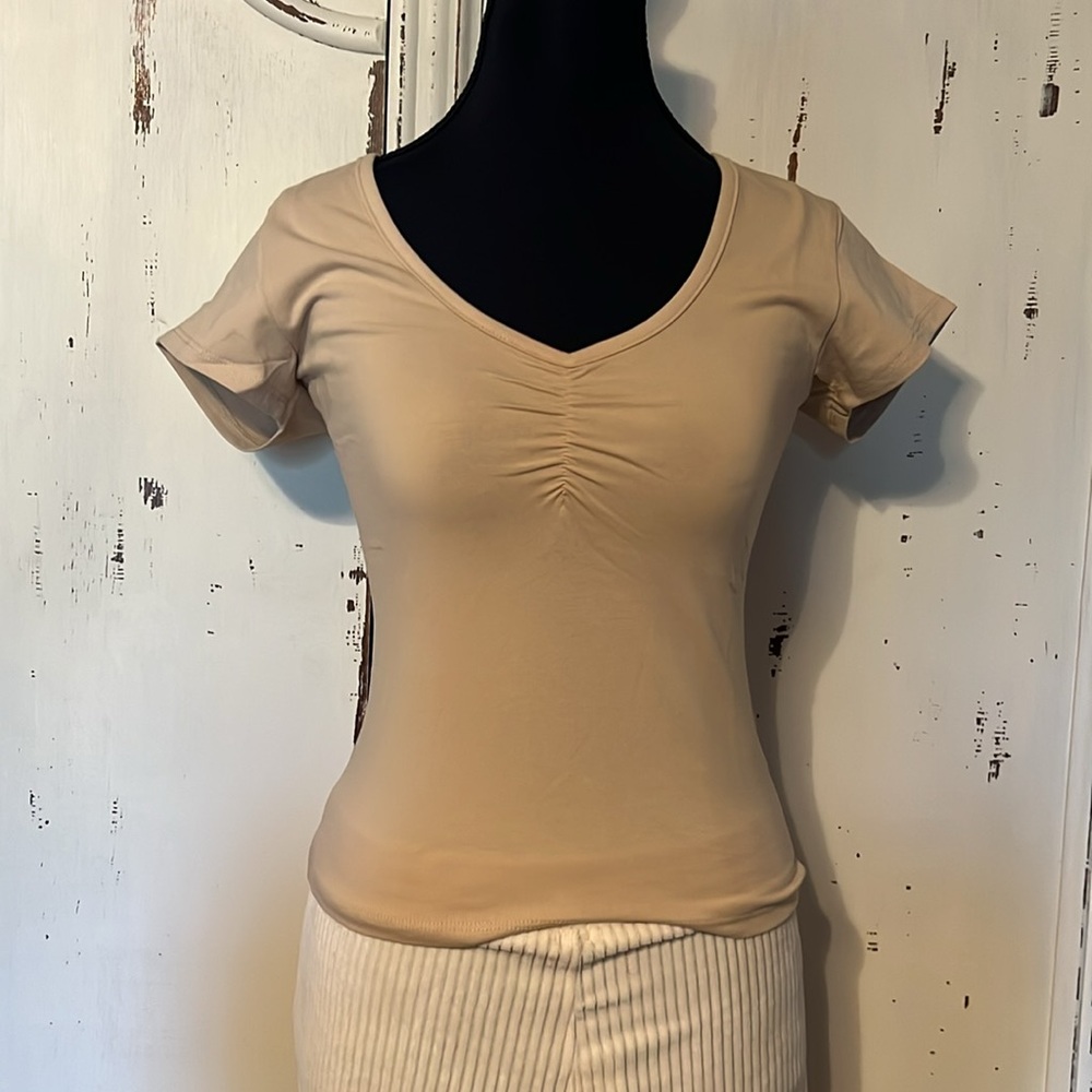 WeWoreWhat Tan Fitted Ruched T-Shirt